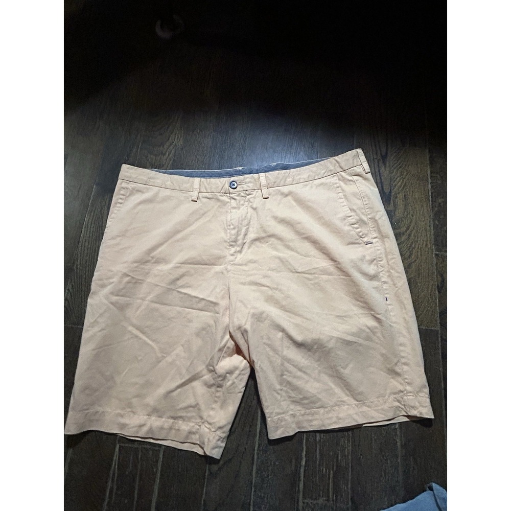 Tommy Bahama Men's Light Orange‎ Chino Shorts Flat Front Button Pockets Sz 42